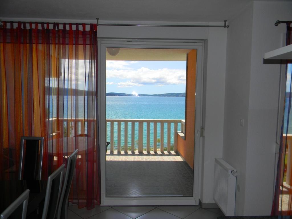 Apartment Luxury Cream Kastela Ruang foto
