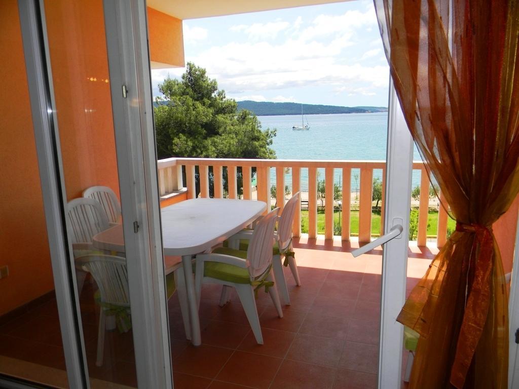 Apartment Luxury Cream Kastela Ruang foto