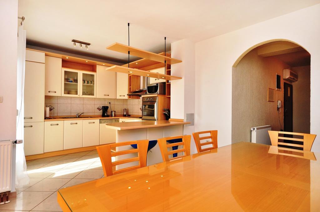 Apartment Luxury Cream Kastela Ruang foto
