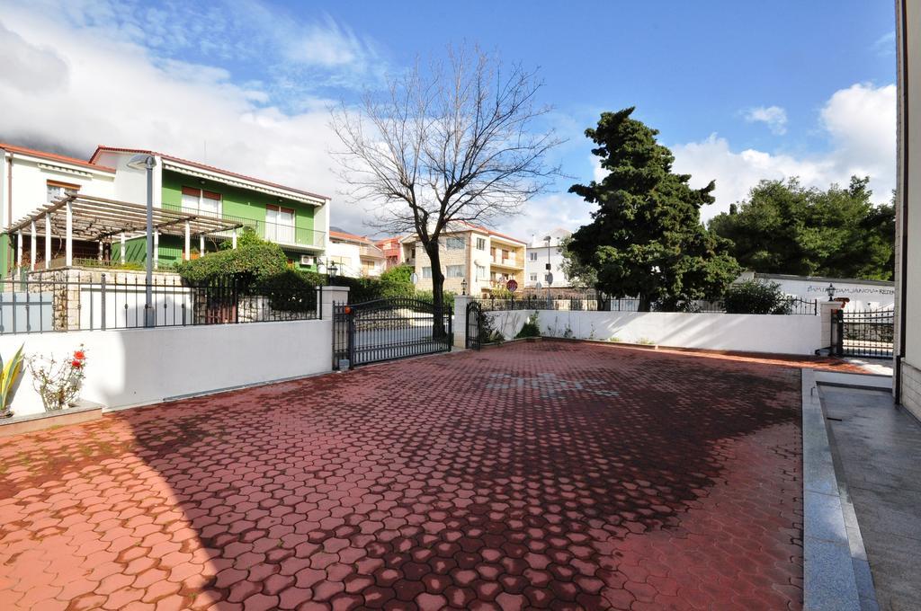 Apartment Luxury Cream Kastela Ruang foto