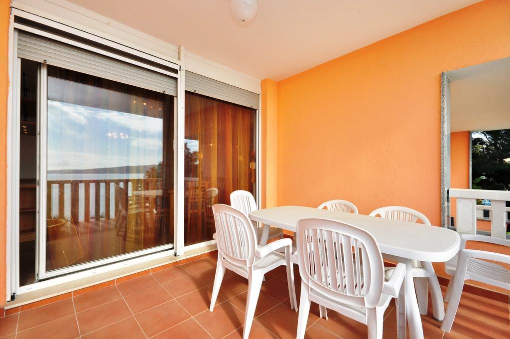 Apartment Luxury Cream Kastela Ruang foto