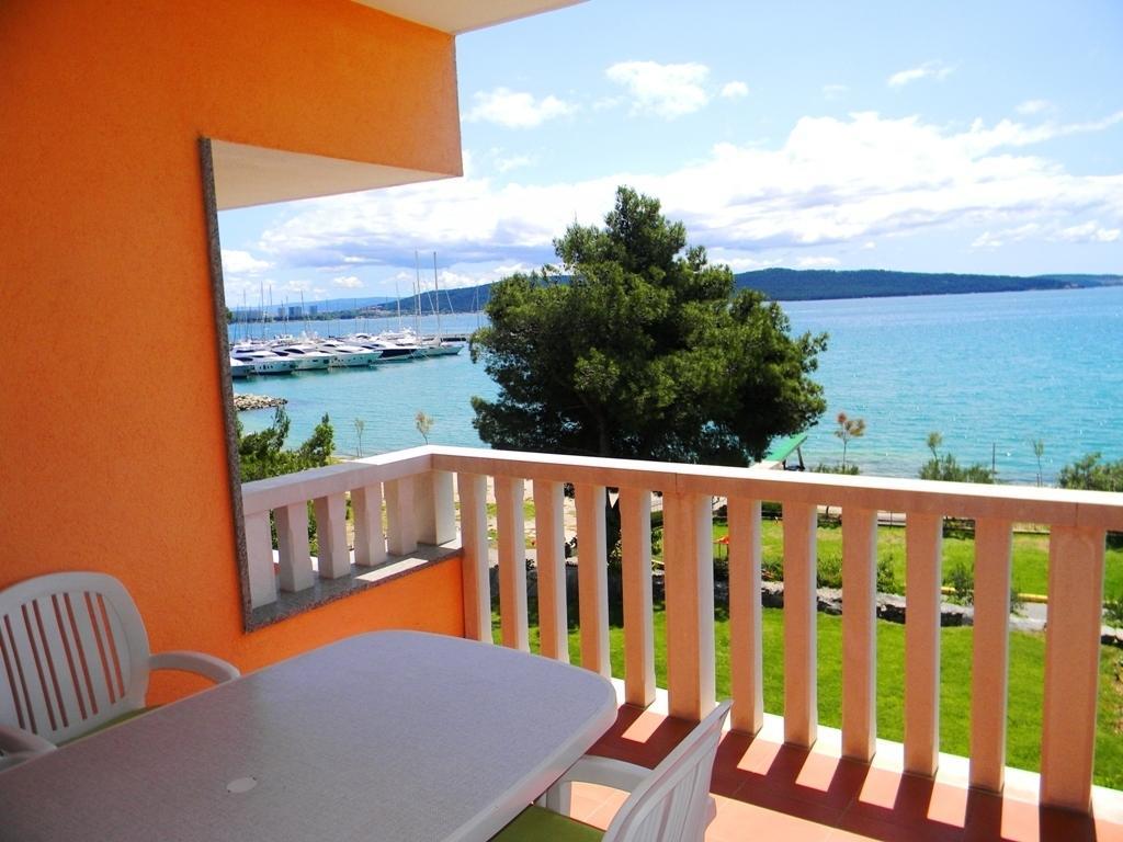 Apartment Luxury Cream Kastela Ruang foto